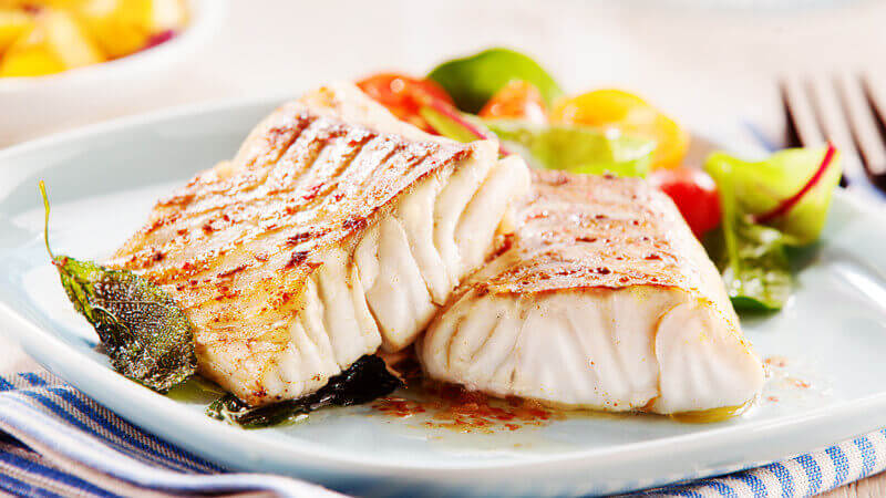 Fischöl aus fettreichen Fischen