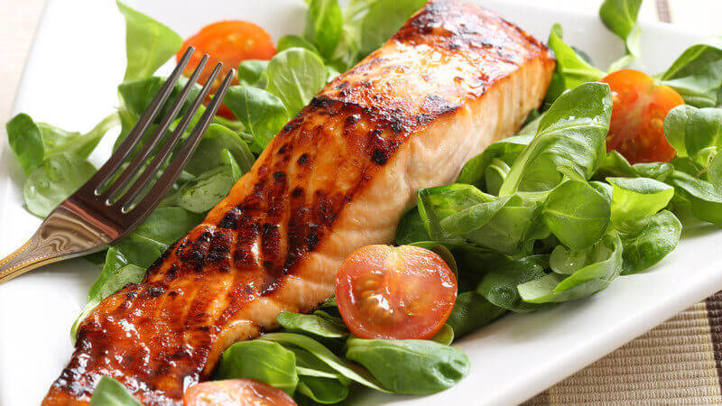 Lachs 1748 mg EPA und DHA pro 100 g