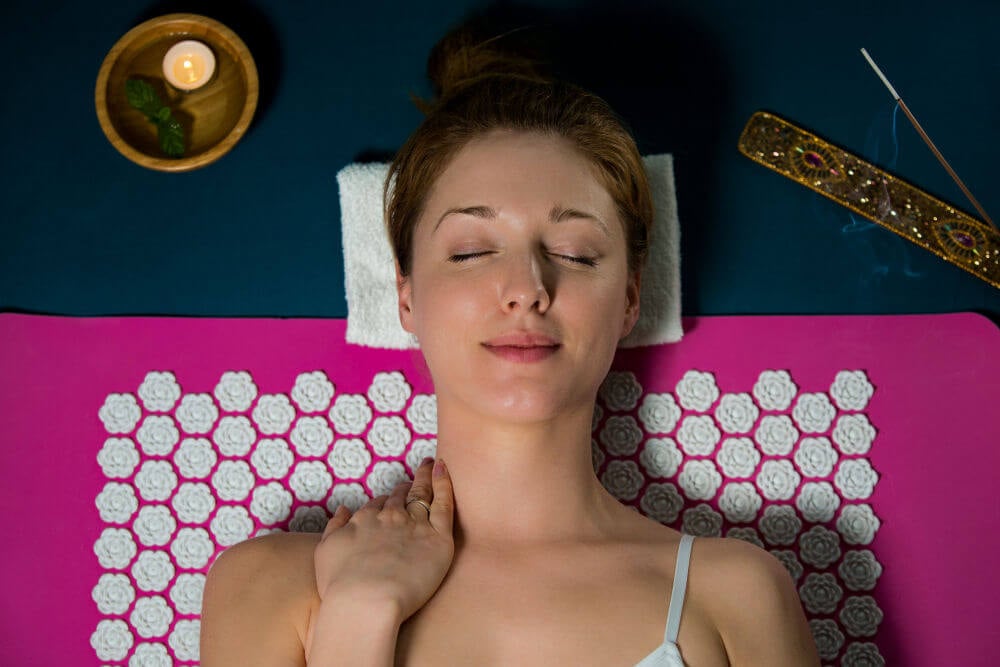 entspannung-auf-der-akupressurmatte